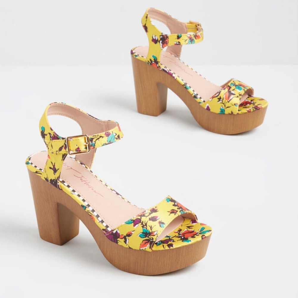 Betsey Johnson Heel